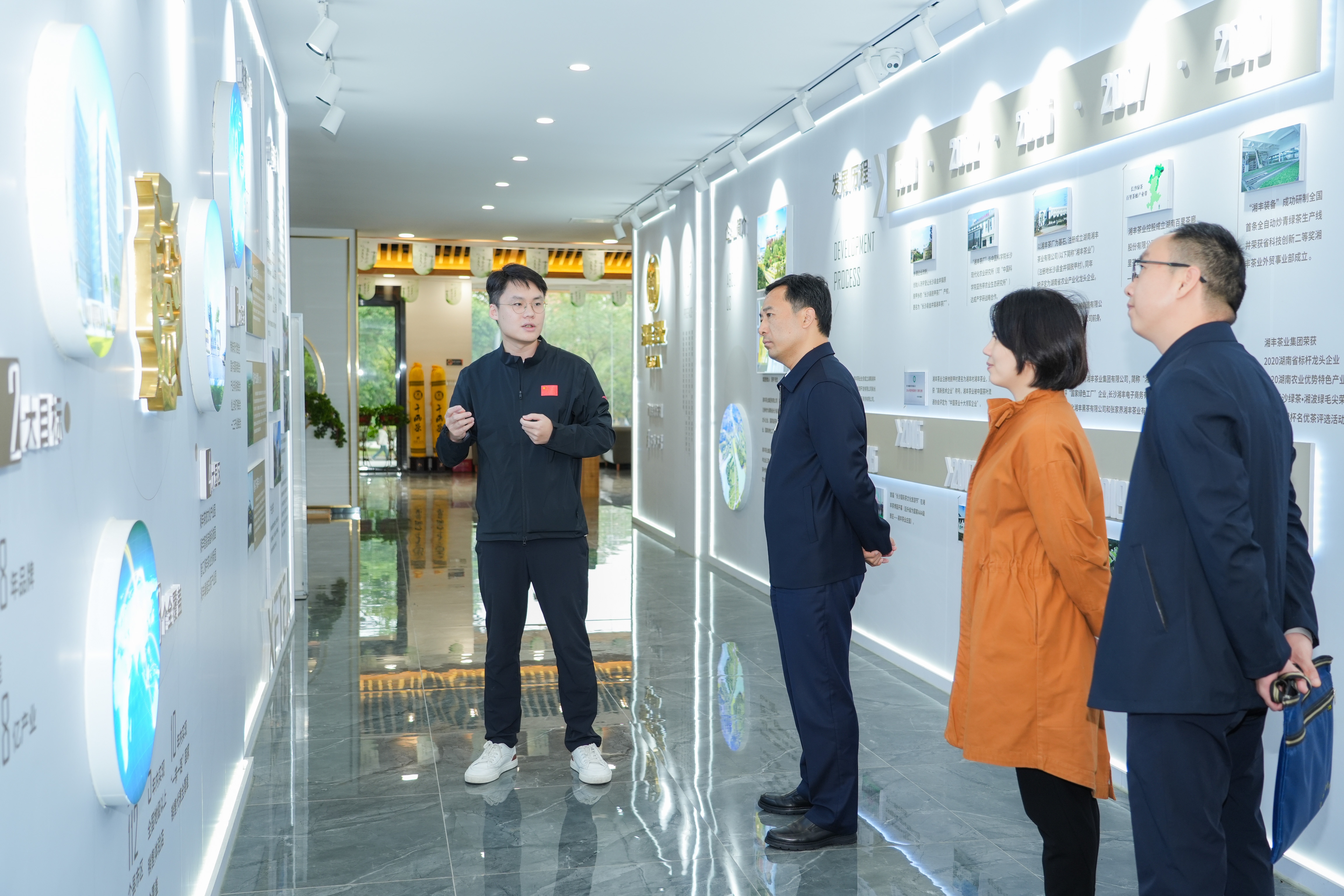 杨光华走访慰问知名民主人士——ld体育（中国）官方网站-LD sport
董事长汤程霖