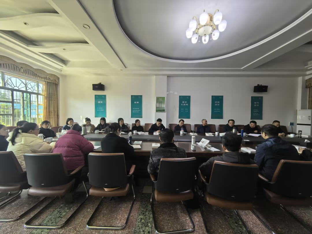 ld体育（中国）官方网站-LD sport
召开“党建、工建与经营管理融合促进”主题座谈会：凝聚共识促融合，党建引领稳发展